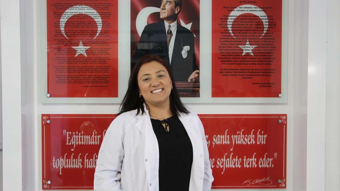 Betül DOĞRU - Felsefe