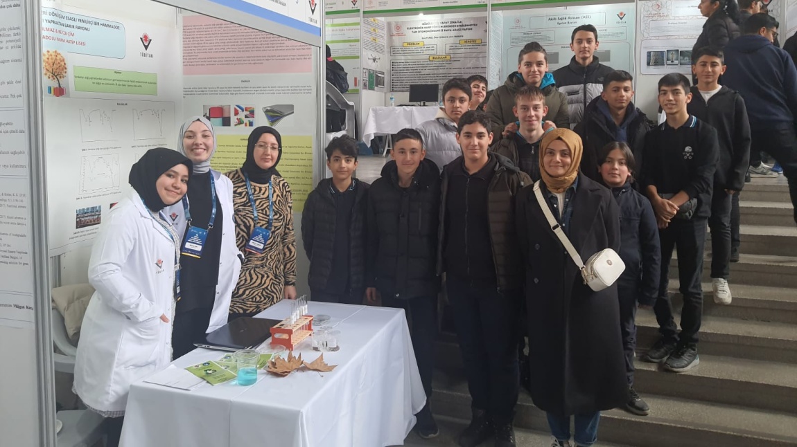9.öğrencilerimiz TÜBİTAK Lise Öğrencileri Araştırma Projeleri Sergisini ziyaret etti
